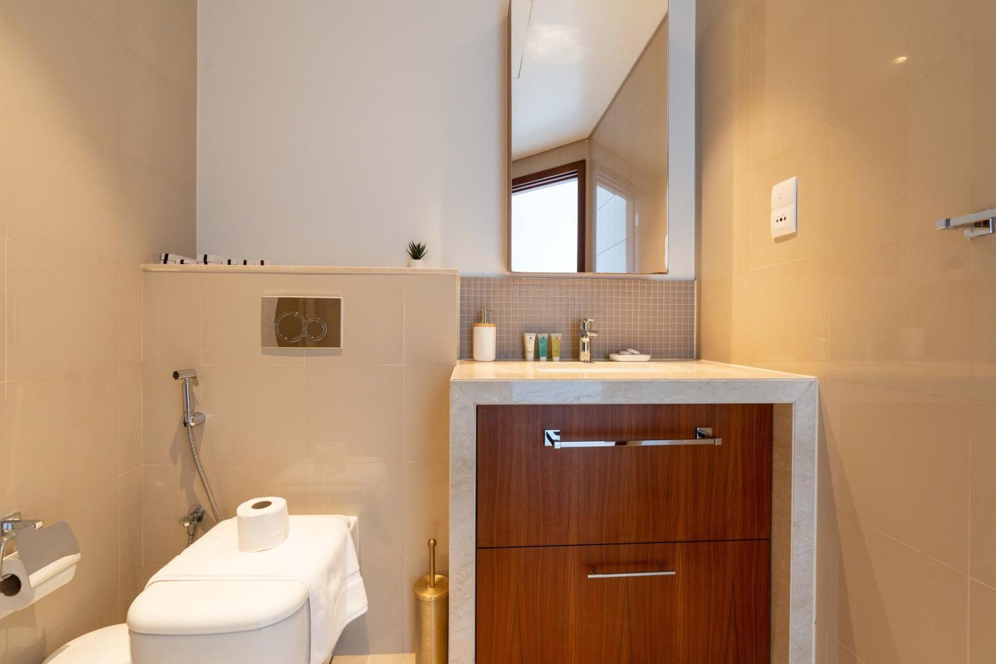 Lux Apt-Burj View Opp. Dxb Mall Dubai Exterior photo